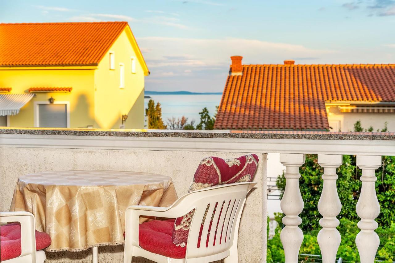 Apartments Jurina 2 Крк Екстер'єр фото