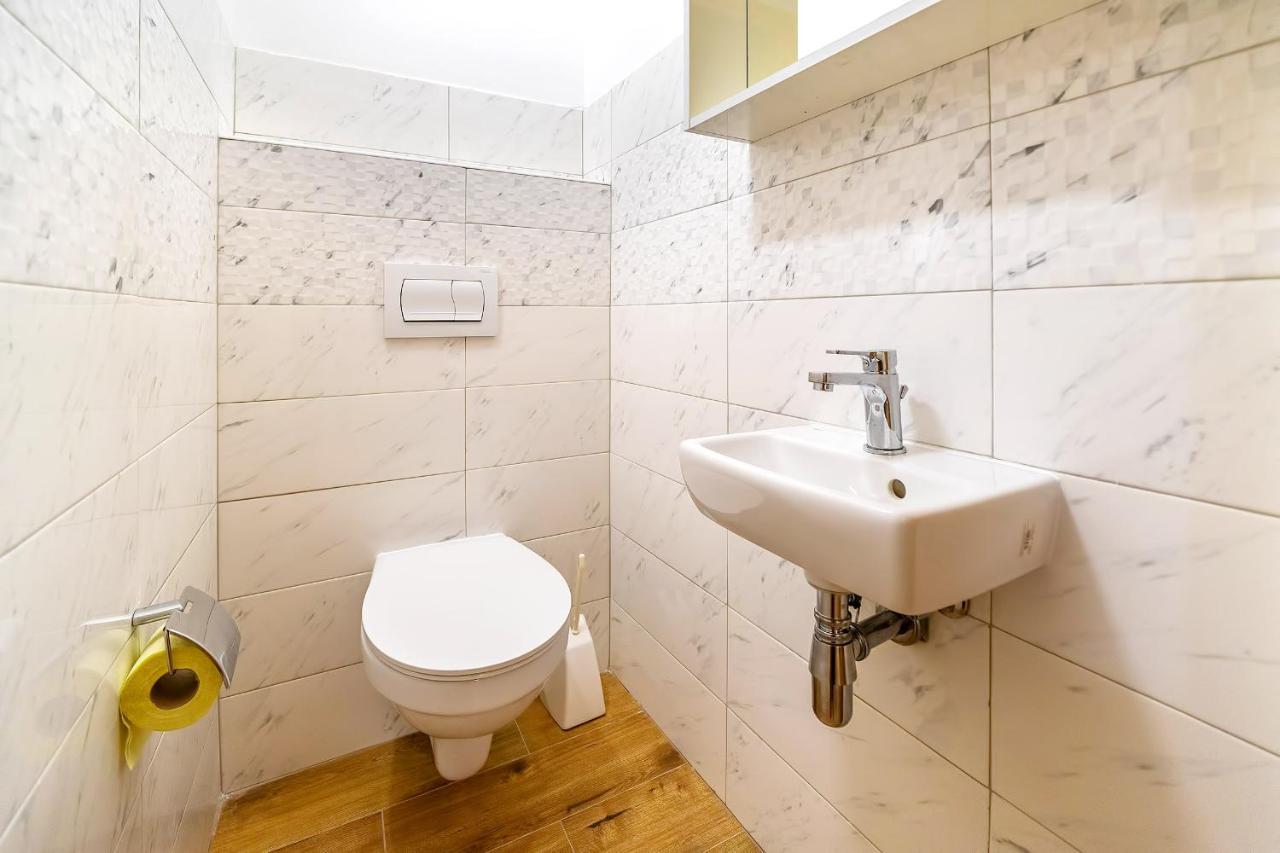Apartments Jurina 2 Крк Екстер'єр фото